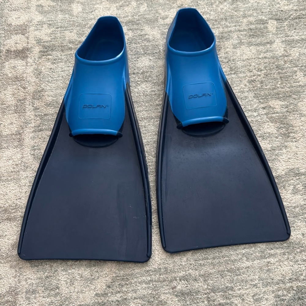 Dolfin Blue and Black Swim Fins